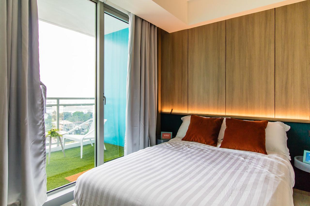 Azure Urban Beach Resort Manila By Radlett Εξωτερικό φωτογραφία